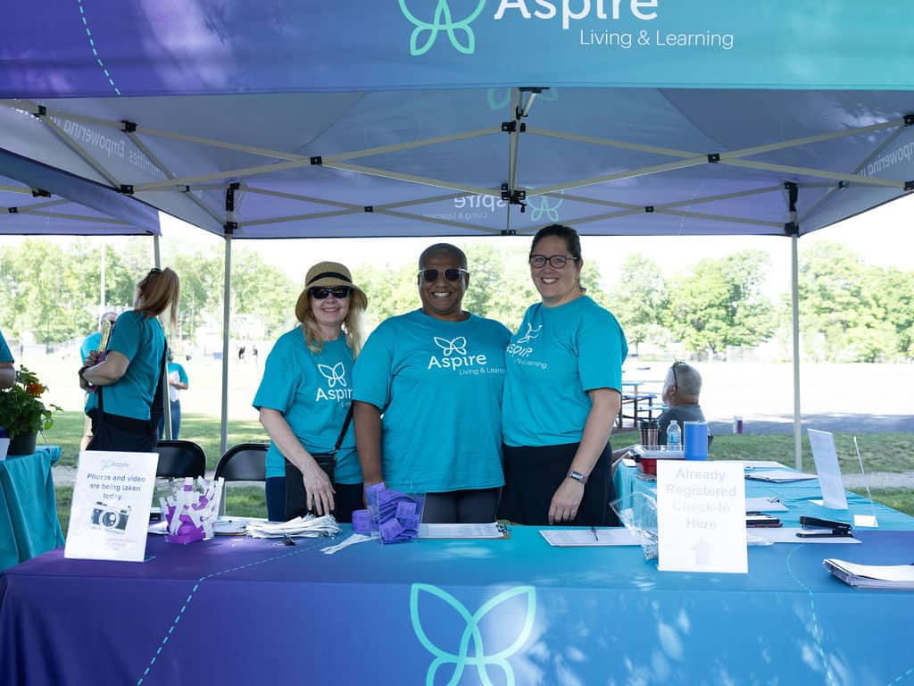 People participating in Aspire's 3K Walk-n-Roll